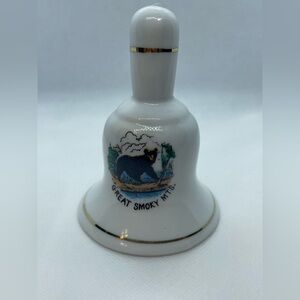 Vintage collectible porcelain souvenir bell, 4", Great Smoky MTS.